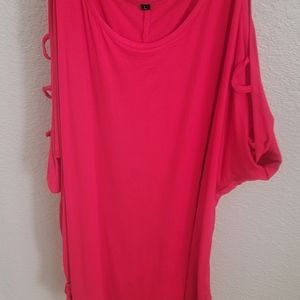 Red shoulder less shirt